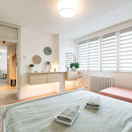 Apartment Oasis